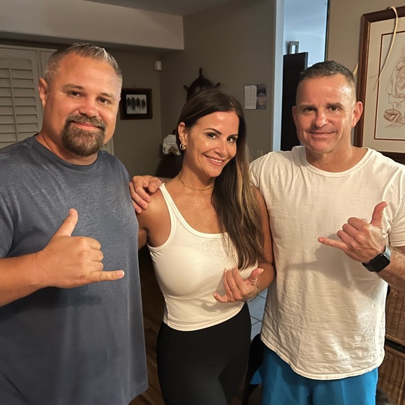 Meet your Posher, Robin - Picture 2 of 3